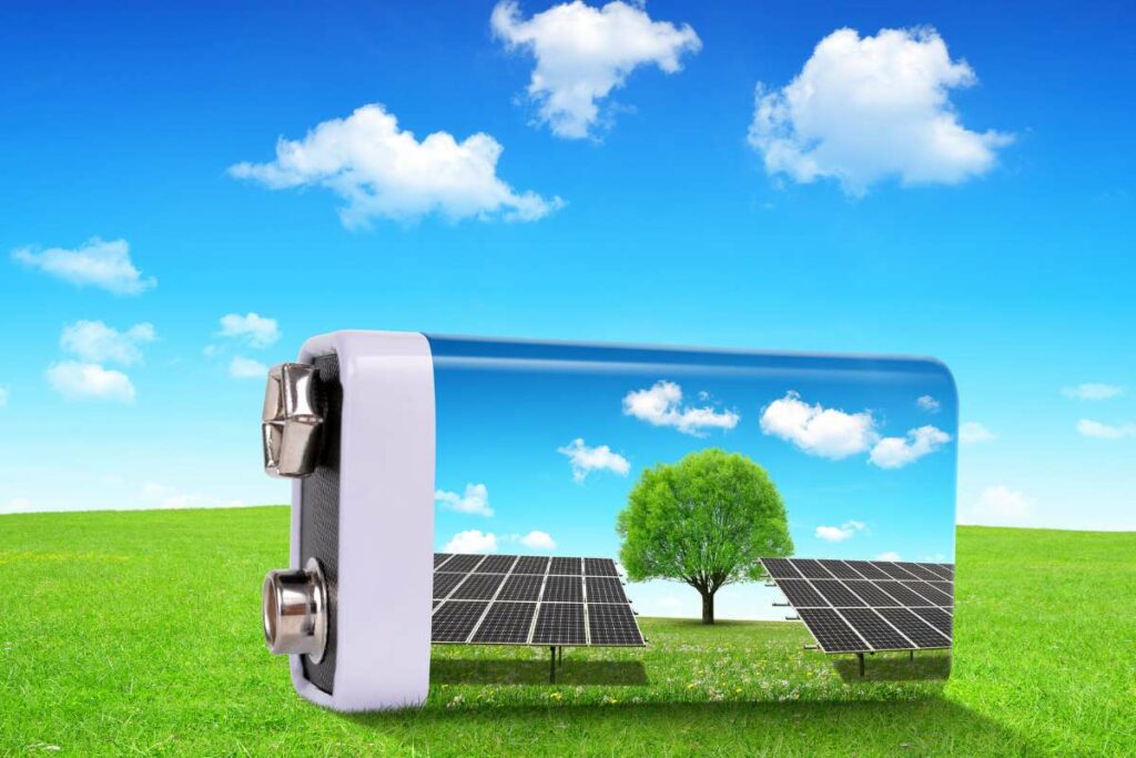 The Advantages of Using Solar Panels and Batteries Together A Complete